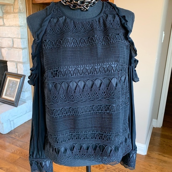 Alice & Tricia Silk Lace Top Cold‎ Shoulders - Picture 1 of 12